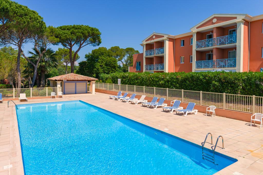 Lagrange Vacances Le Domaine Des Grands Pins Saint-Raphaël Eksteriør bilde