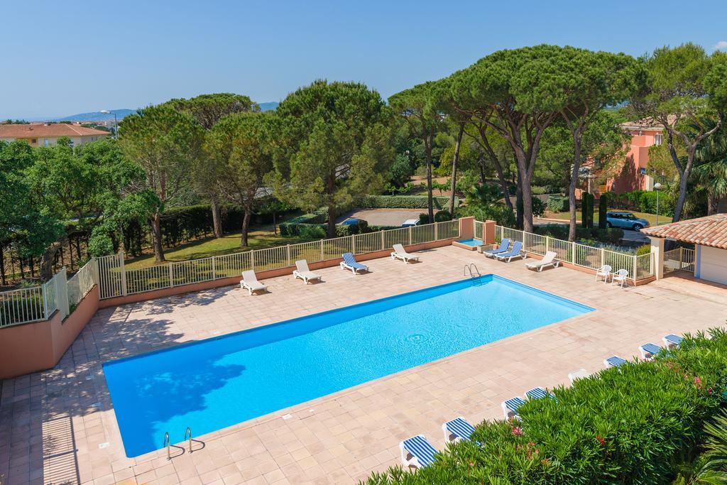Lagrange Vacances Le Domaine Des Grands Pins Saint-Raphaël Eksteriør bilde