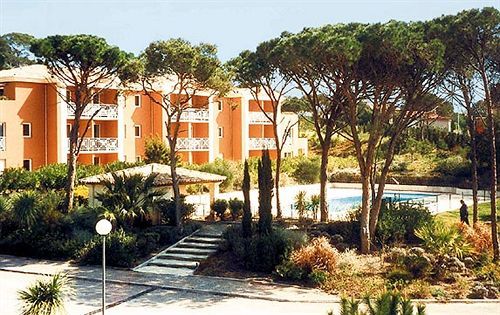 Lagrange Vacances Le Domaine Des Grands Pins Saint-Raphaël Eksteriør bilde