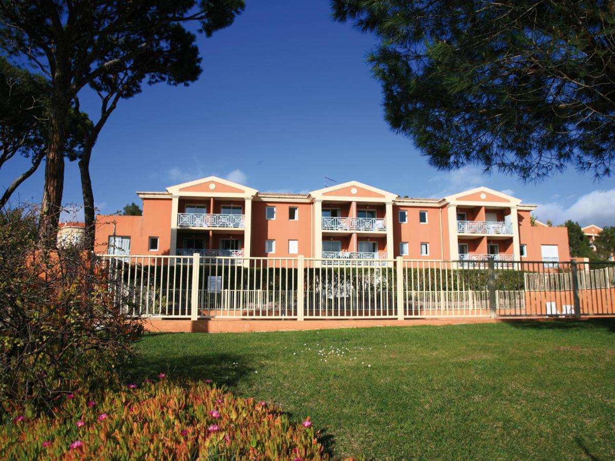 Lagrange Vacances Le Domaine Des Grands Pins Saint-Raphaël Eksteriør bilde