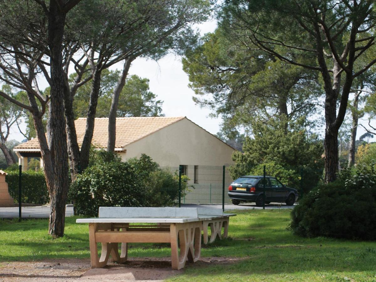 Lagrange Vacances Le Domaine Des Grands Pins Saint-Raphaël Eksteriør bilde